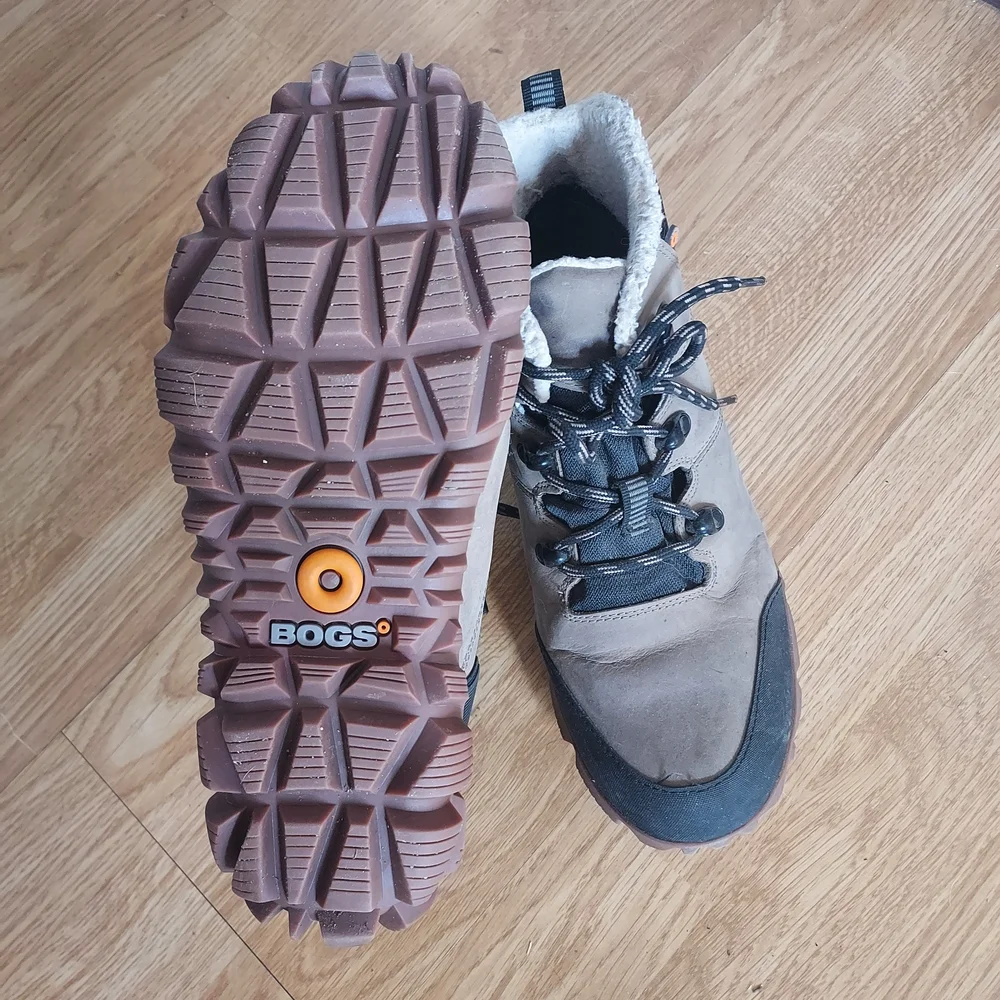 Bogs Brown and Black Lace-Up Boots with Fleece Lining, Waterproof